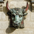 Bronze bull's head at 8, rue des Hospitalières-Saint-Gervais was previously used as the head of a fountain at the Blanc-Manteaux market